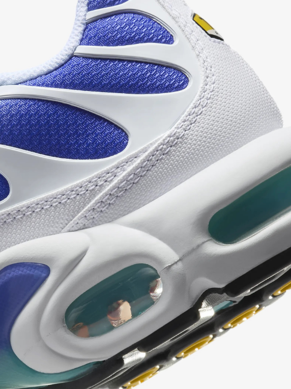 DM0032-102 Nike Air Max Plus 8