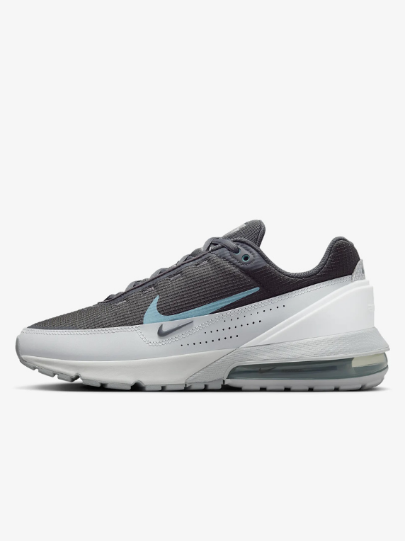 ה-Air Max Pulse שואב השראה מסצנת המוזיקה הלונדונית, ומביא מגע מחתרתי לקו האייקוני של Air Max. סוליית הביניים העטופה בטקסטיל והדגשים האטומים בוואקום שומרים על מראה רענן ונקי, בעוד ריפוד Nike Air (מחודש מה-Air Max 270) מספק את הנוחות שעליהן לסמוך.